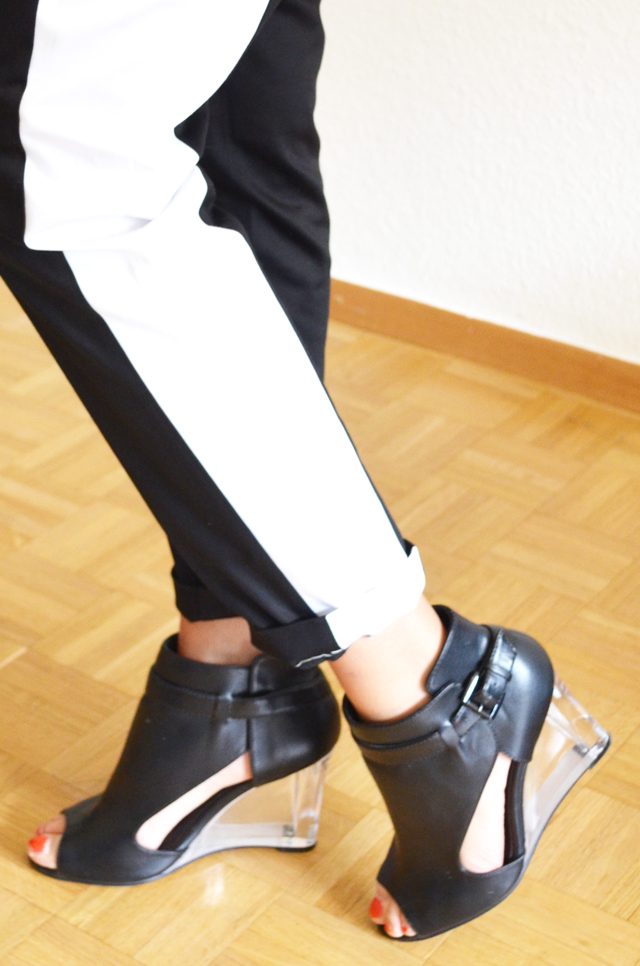 mercredie-blog-mode-pantalon-groom-rayure-bande-chaussures-sandales ...