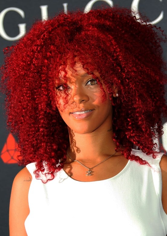 mercredie-blog-mode-beaute-cheveux-hair-curly-natural-nappy-red-rouge-violet-purple-pink-rihanna