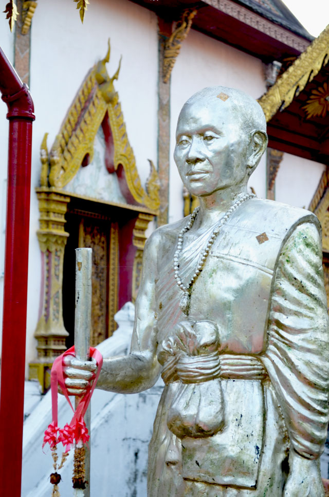 mercredie-blog-mode-voyage-thailande-statue