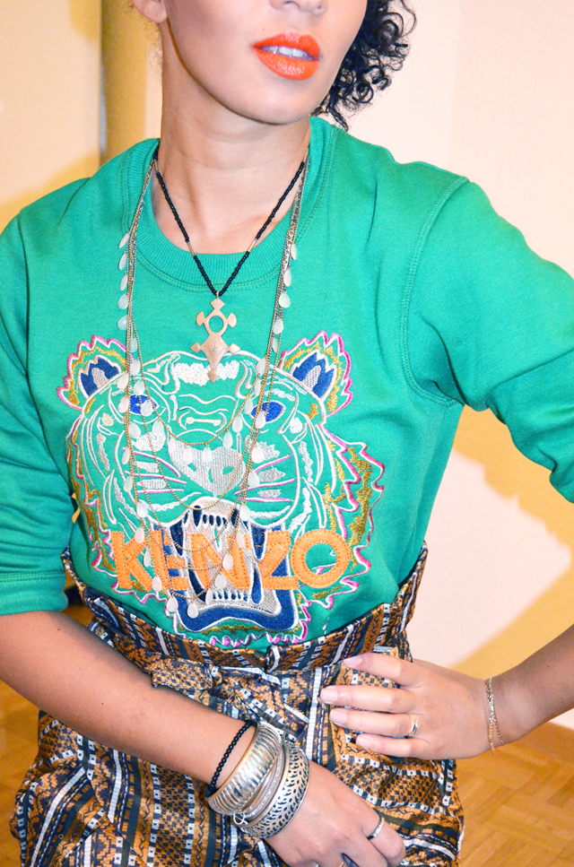 mercredie-blog-mode-beaute-fashion-look-outfit-kenzo-tiger-sweater-sweater-soldout-green-tigre-jupe-africa-asos-skirt-african-albatorock-ersatz-8