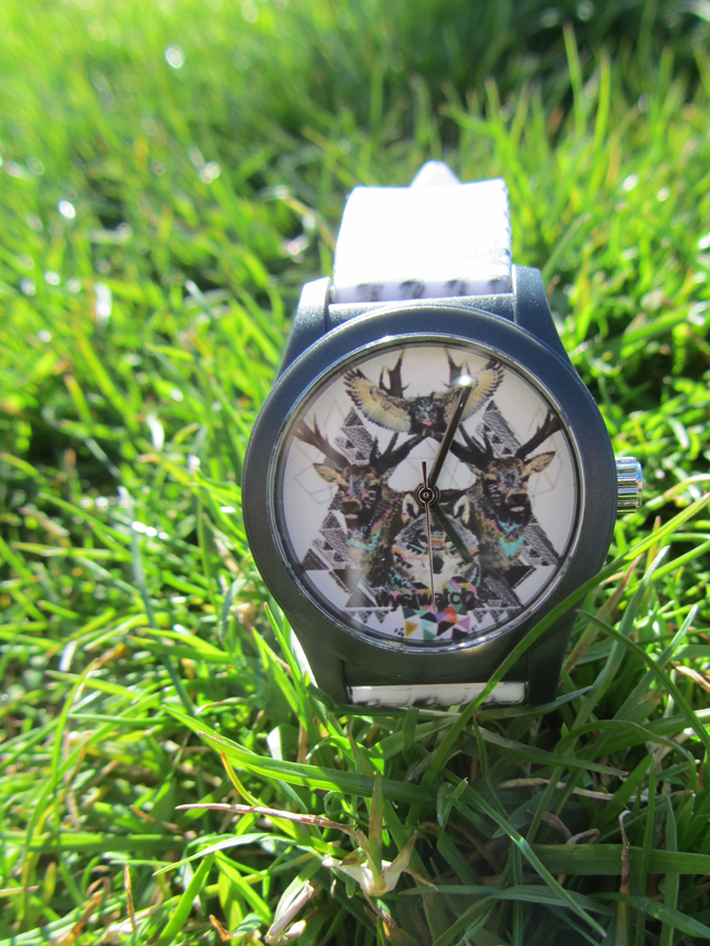 mercredie-blog-mode-wysiwatch-montres-montre-personnalisables-kris-tate-concours-nike-freerun-forest-friends3