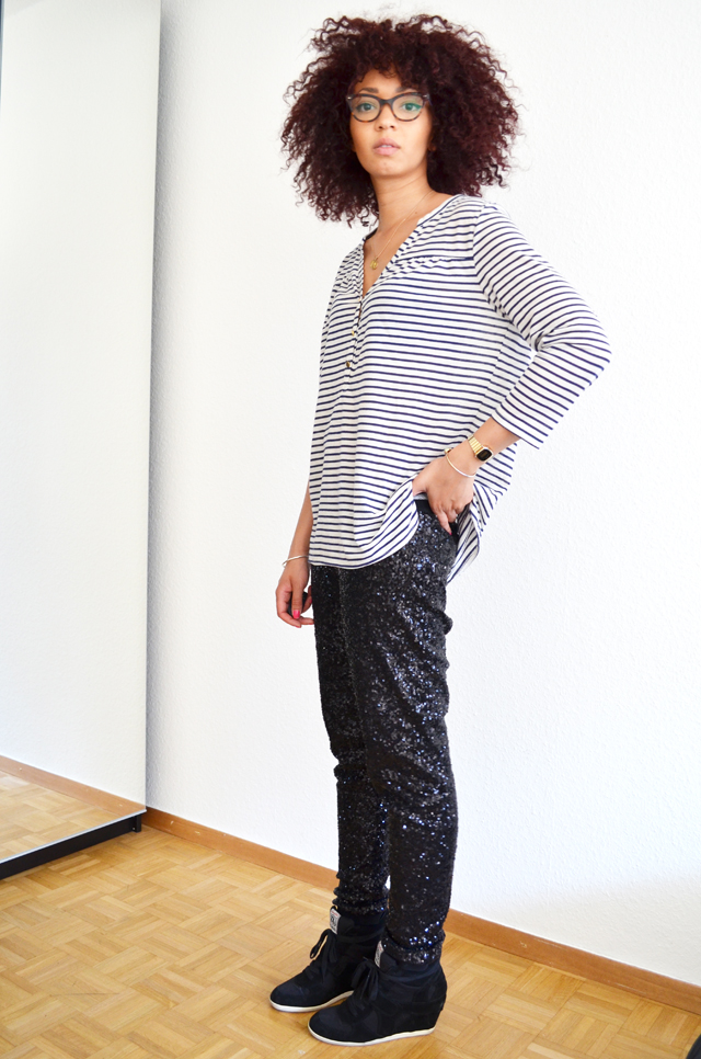 mercredie-blog-mode-geneve-suisse-mariniere-h&m-pantalon-legging-sequins-noirs-afro-hair-cheveux-frises-rayban-cateye-ash-bowie-black