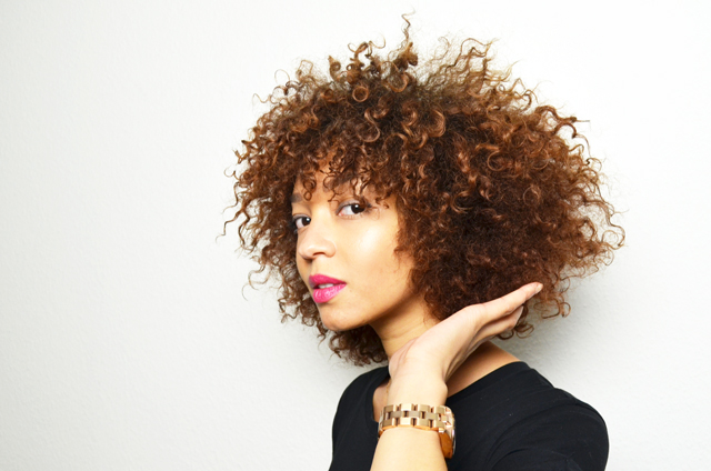 mercredie-blog-cheveux-afro-metisse-se-couper-ses-cheveux-soi-meme-hair-cut-trim-technique-pointes-boucles-nappy-naturels2