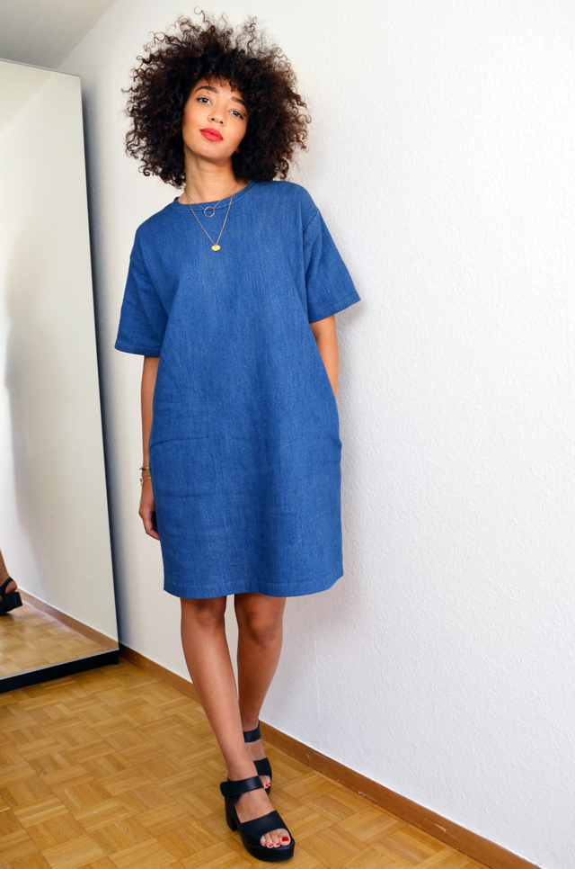 mercredie-blog-mode-geneve-robe-cos-denim-sandales-choies-black-cuir-leather-Block-Sandals-afro-cheveux-hair-natural-nappy-curly-frises2