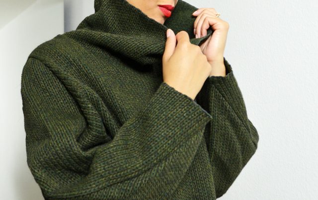 mercredie-blog-mode-pull-margaux-lonnberg-viktor-kaki-vert-jean-slim-t-shirt-marin-zara-red-lipstick2