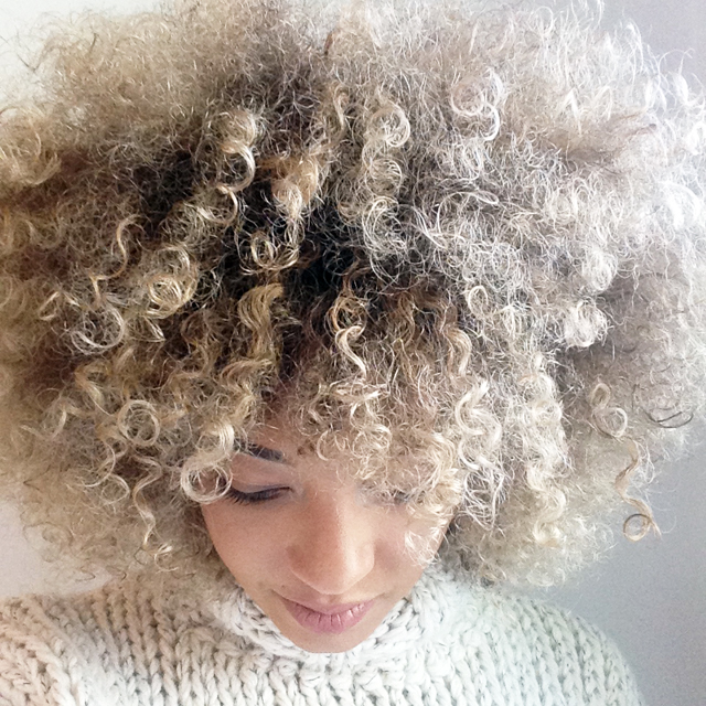 mercredie-blog-geneve-salon-coiffure-jennifer-tasset-chambery-couleur-cheveux-frises-naturels-afro-blonds-blonde-highlights-meches6