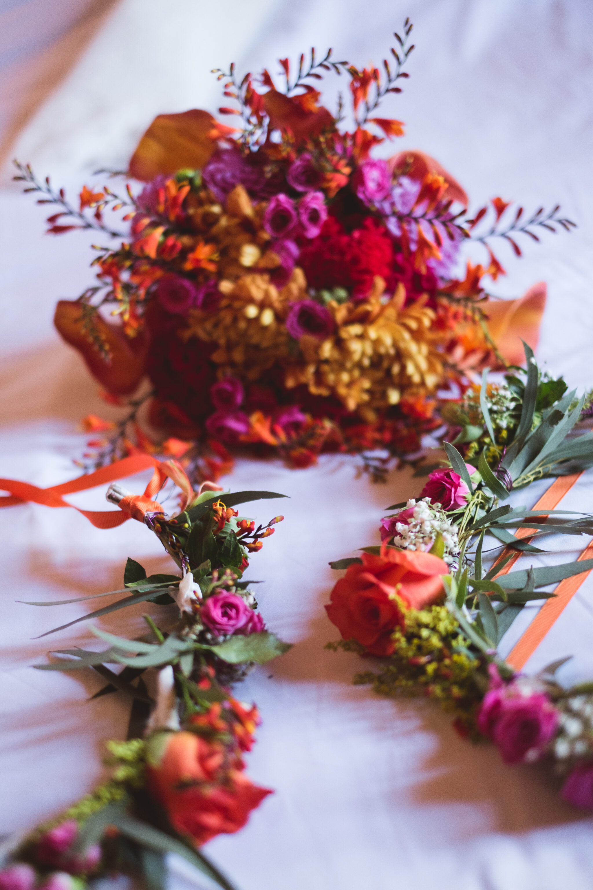 mercredie-mariage-blog-bouquet-fleurs-aromatics-arles-deco-couronne-demoiselles-honneur-crown-flower