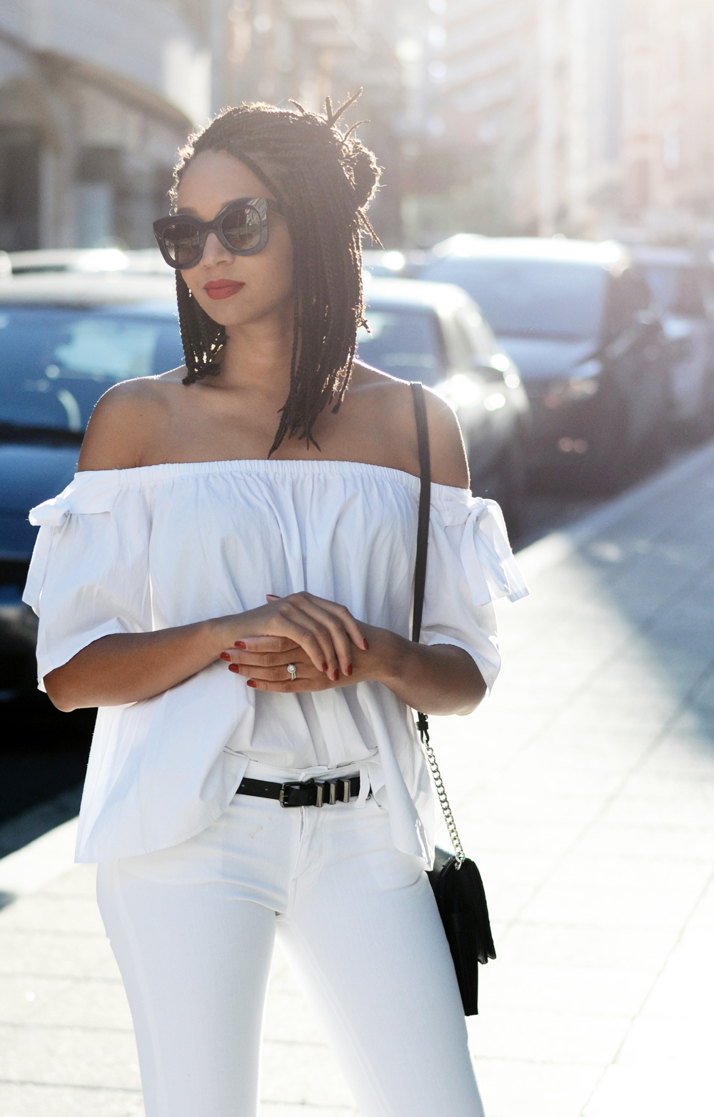 mercredie-blog-fashion-blogger-mode-geneve-suisse-santander-celine-marta-all-white-outfit-flare-elisabetta-franchetti-ceinture-kooples-1